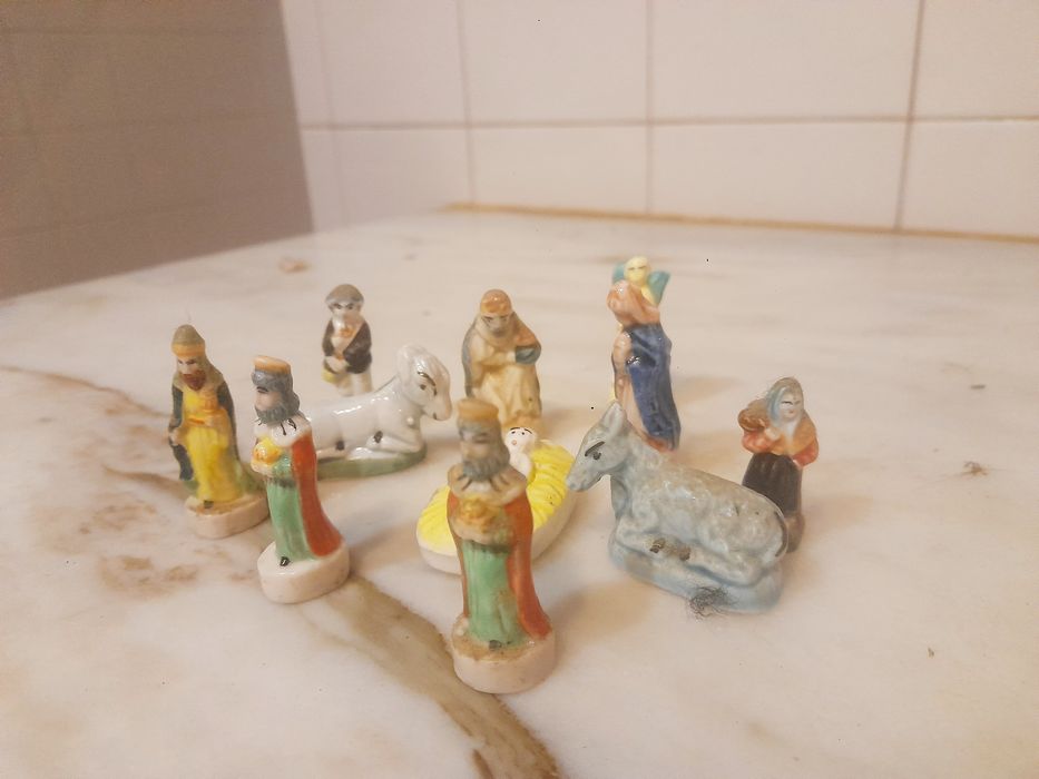Conjunto de Figuras de Presépio Vintage em Miniatura