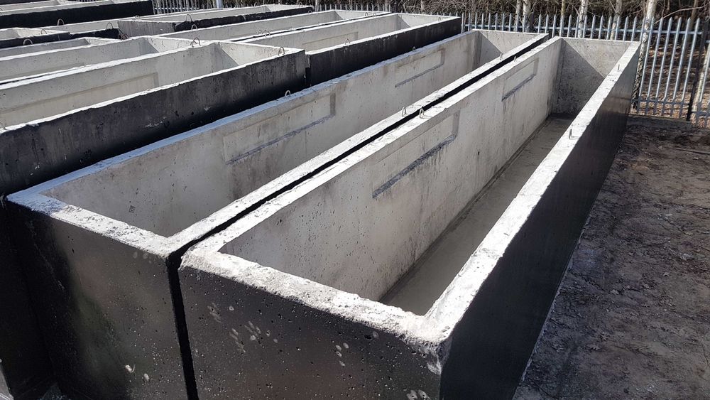 Kanał samochodowy betonowy dł 10m ze schodami, na ciężarówki!