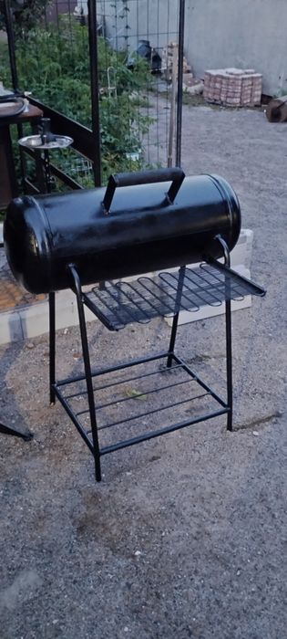 Мангал з газового  балону барбекю з поличкою столиком