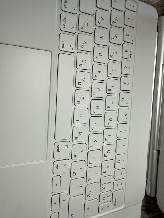 Apple клавиатура