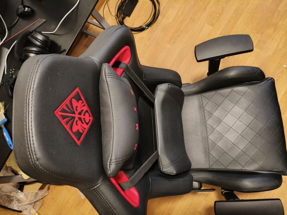 Cadeira Gaming HP OMEN Citadel, semi nova