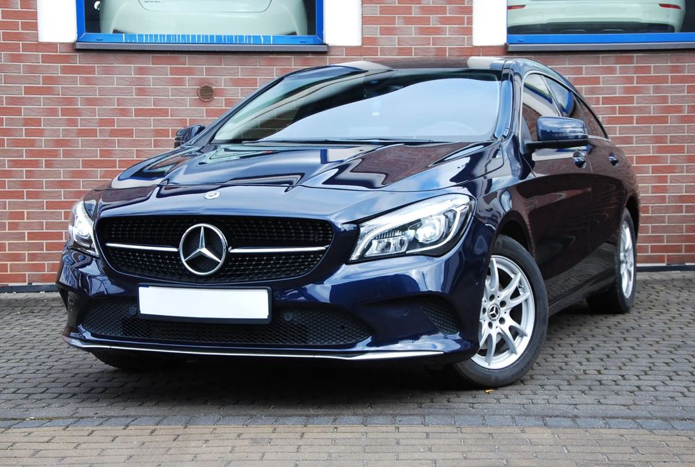 Mercedes-Benz CLA 1,5 122 KM Navi,  Kamera , Automat , Panorama