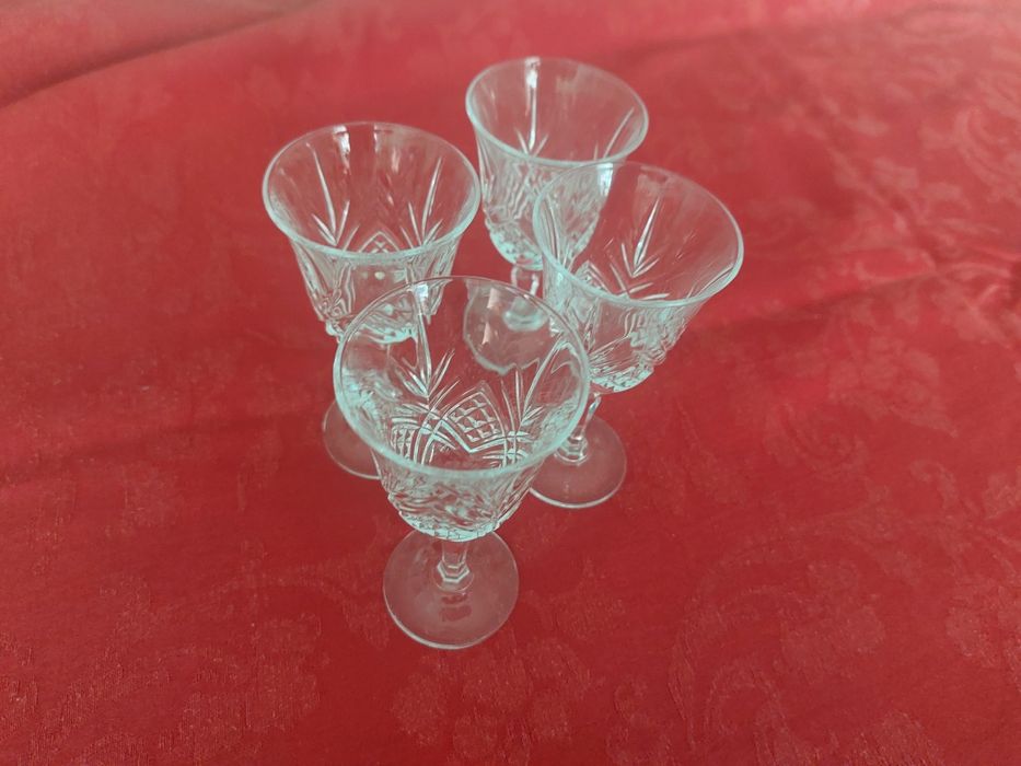 Conjunto de 9 copos de licor cristal darques