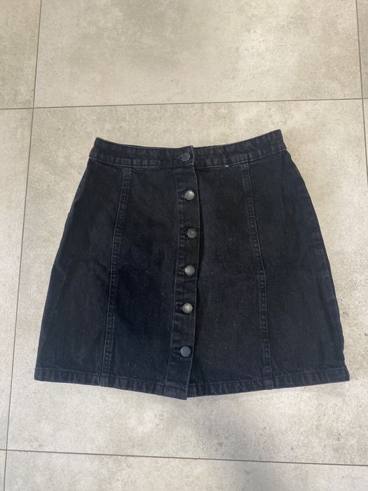 Czarna spódniczka jeansowa na guziki DenimCo.