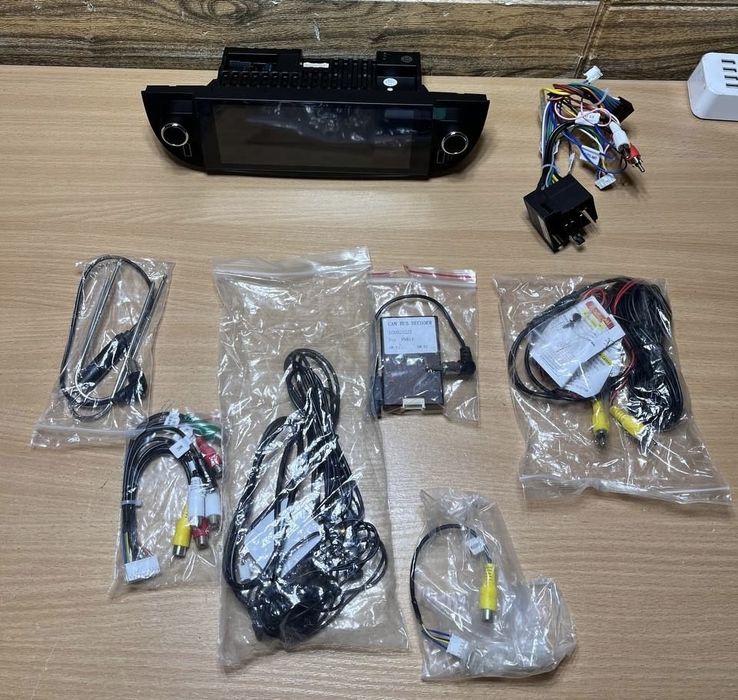 Fiat 500 2007-2018 Android магнітола DSP Carplay GPS Bluetooth WIFI
