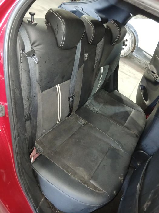 Banco trás NISSAN Micra V (K14)