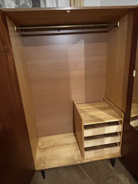 Szafa PRL „Jedność” Tczew, mahoń 1973 r.