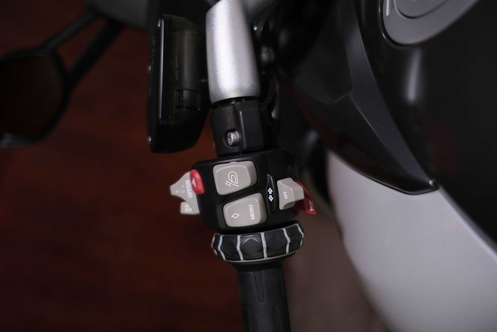 BMW K1600GT із Японії