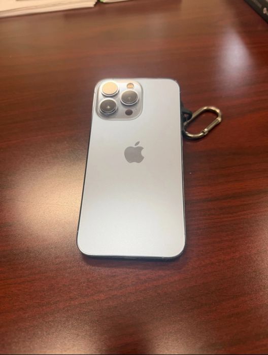 Продам IPhone 13 pro на 128 gb.