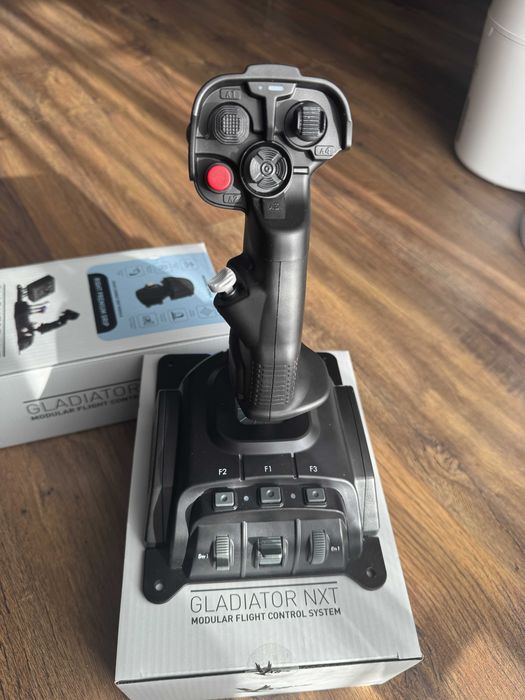Joystick VKB Gladiator NXT Evo + Space Combat Grip Premium Right
