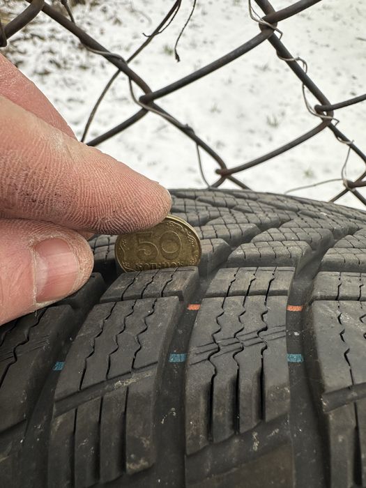 Продам зимові  шини goodyear ultragrip performance 3 195 65 r15 91t
