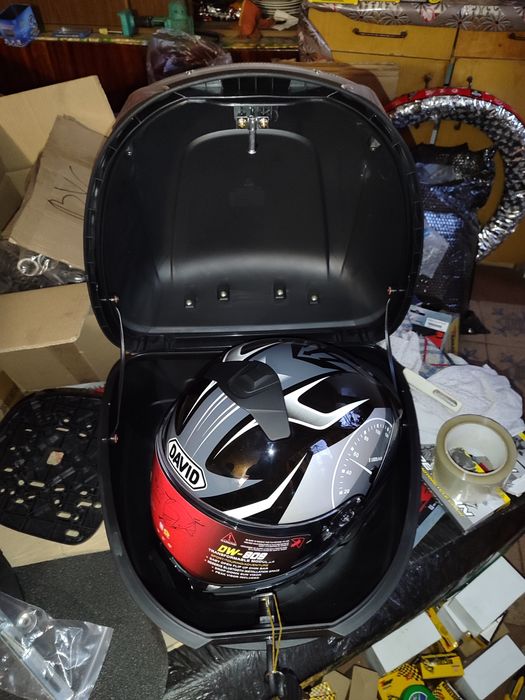 Кофр мото карбоновий с мягкою спинкою, якість  супер  406*426*316 мм