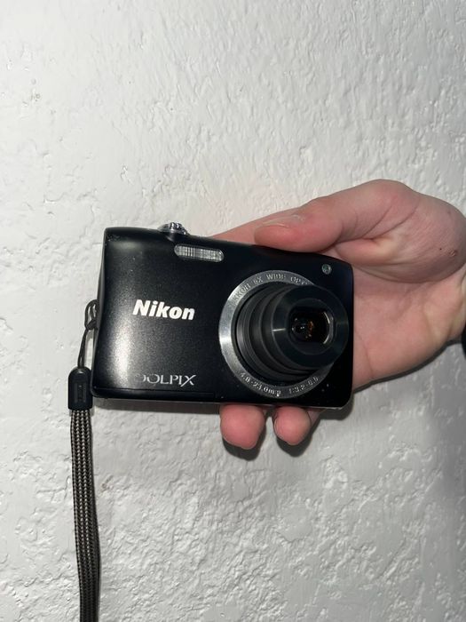 Мильниця Цифровий фотоапарат nicon Coolpix s2900