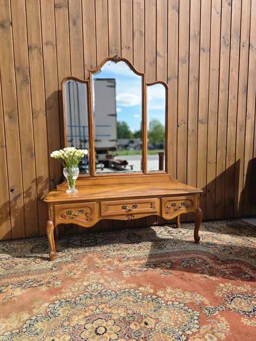 Toaletka w stylu ludwikowskim lustro Ludwik #1748 Stylowy Węgrów