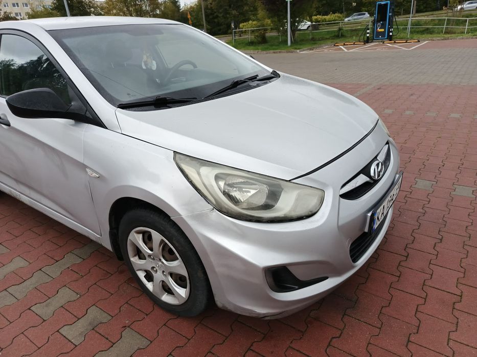 Hyundai Accent 2011