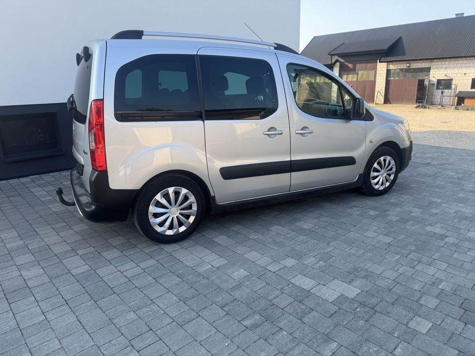Peugeot Partner 1.6 Benzyna 109 km Multispace 7 osobowy