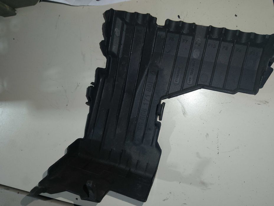 Tampa de caixa de fusiveis CITROEN DS5