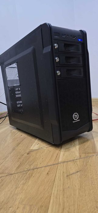 PC Ryzen 16GB DDR4 x470 8xsata / NAS / Proxmox / Home Assistant/ Win11