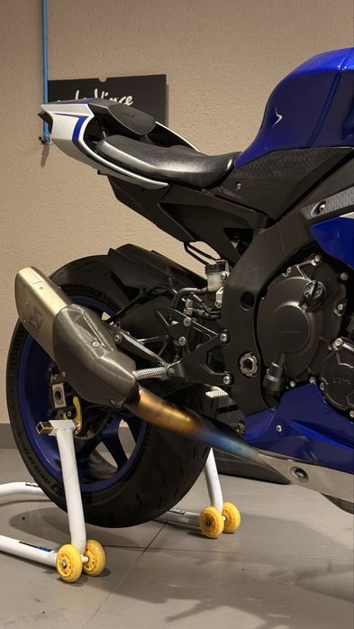Yamaha YZF - R1 2017