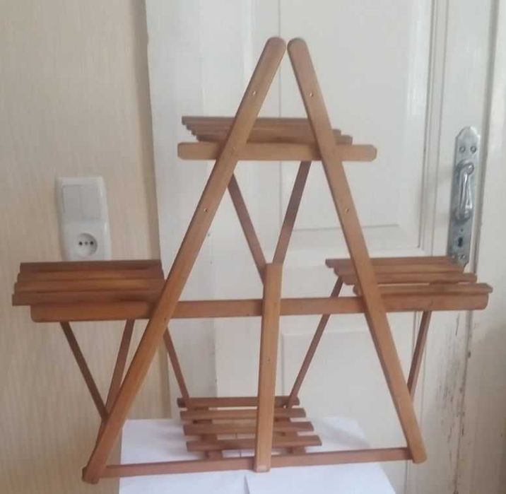 Полочка деревянная настенная