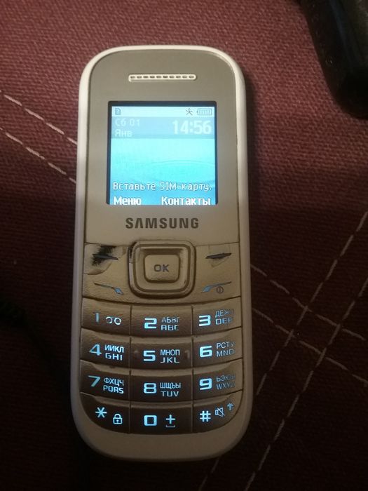 Телефон Samsung E1200