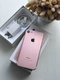 прийму в дар айфони 7 ,7+,8,8+ бажано рожевий бо я люблю рожевий