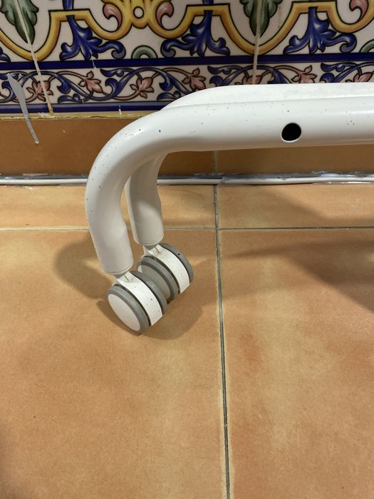 Arara de roupas/ suporte para cabides