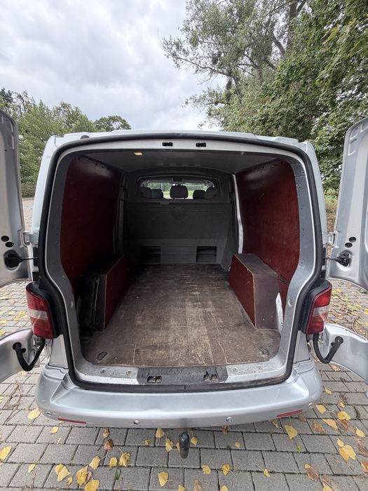 Volkswagen T5/5 osobowy long brygadówka