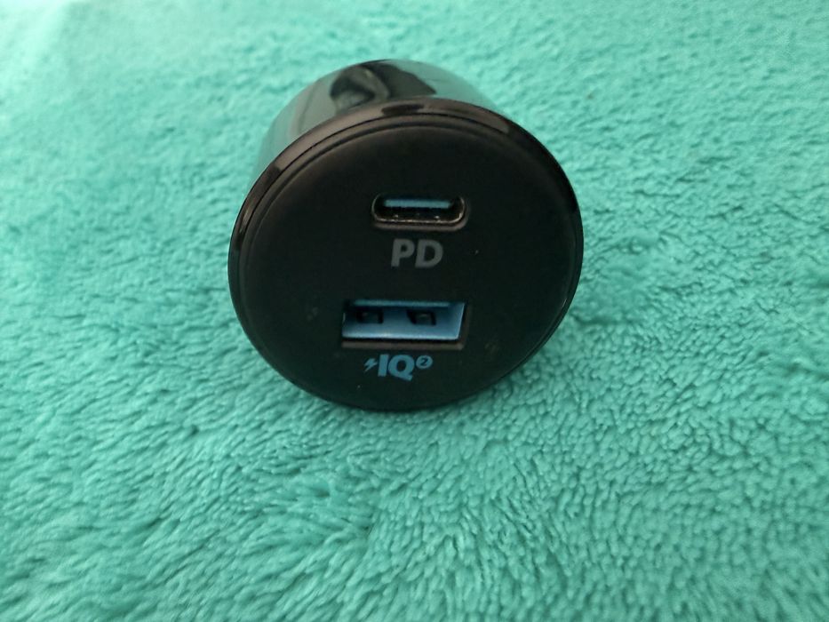 Szybka ładowarka samochodowa Anker PowerSpeed+ 2 /usb-cPD 30W + usb A