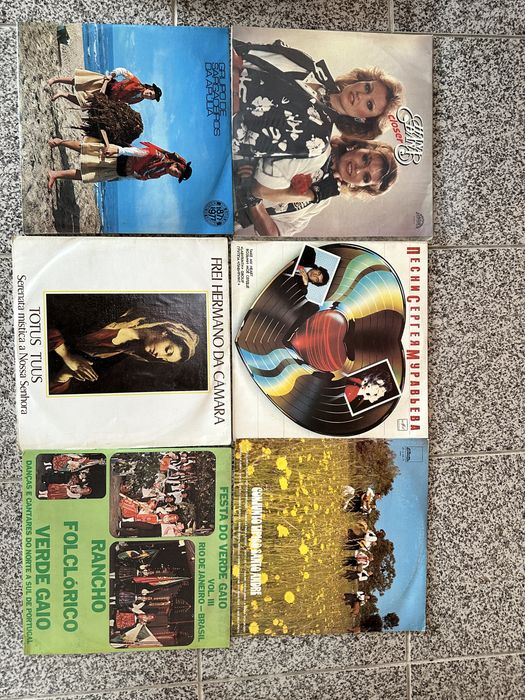 44 discos de vinil antigos, como novos de coleção