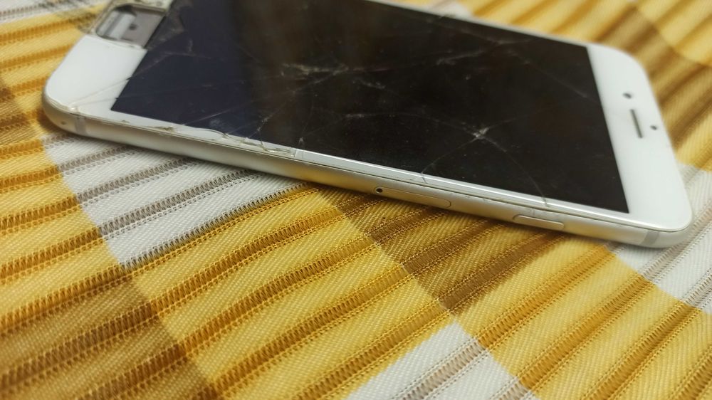 IPhone 6s на запчасти