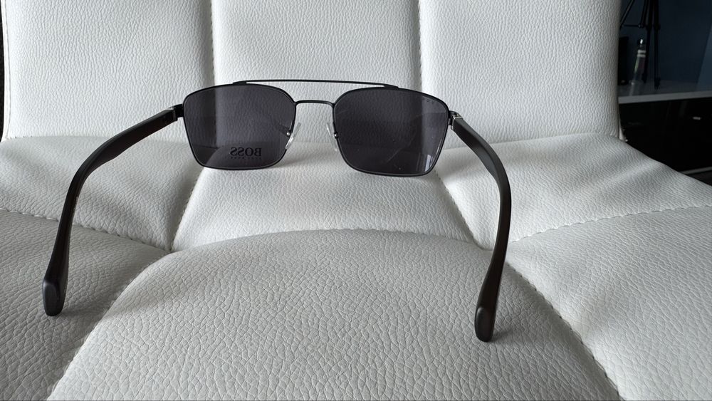 Sprzedam nowe oryginalne męskie okulary BOSS