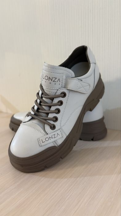 Шкіряні кросівки lonza, снікерси lonza