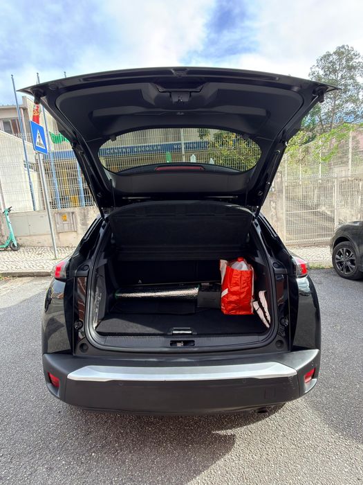 Peugeot 2008 1.2 Gasolina ALLURE