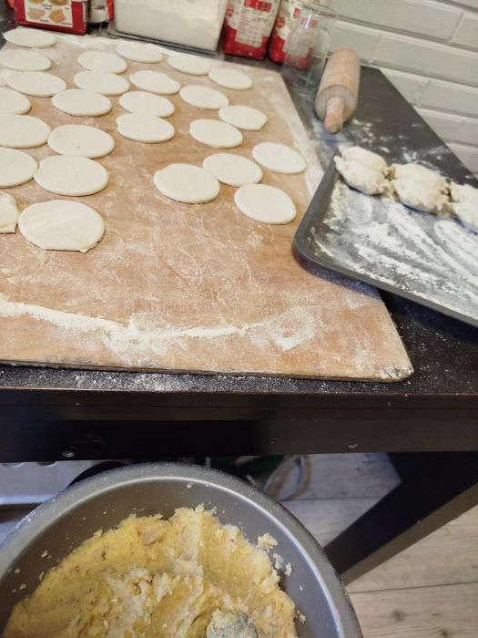 Pierogi domowe ręcznie robione