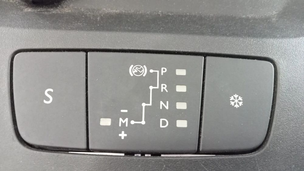 Botão Indicador de Mudança Peugeot ou Citroen 96770535ZD