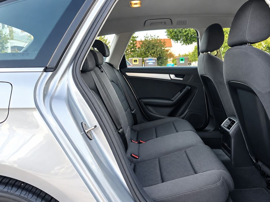 Audi A4 Avant 2.0tdi 143cv 2011 aceito retoma