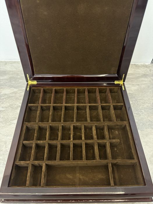 Деревʼяні шахи чудової якості