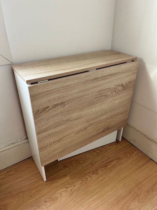 Mesa dobrável como nova