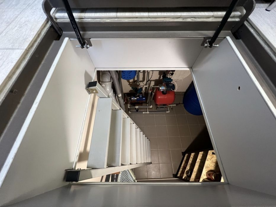 Продам дом Обуховка ул.Заречная  ,Лес