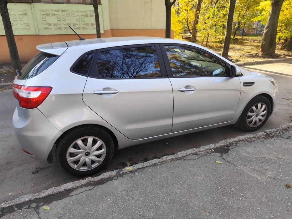 KIA RIO 2013г 1.6 в отличном состоянии