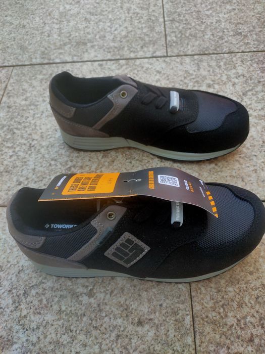 Sapatos trabalho