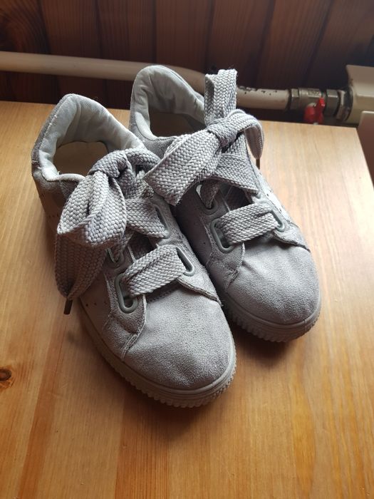 Buty damskie trampki oddam za chusteczki