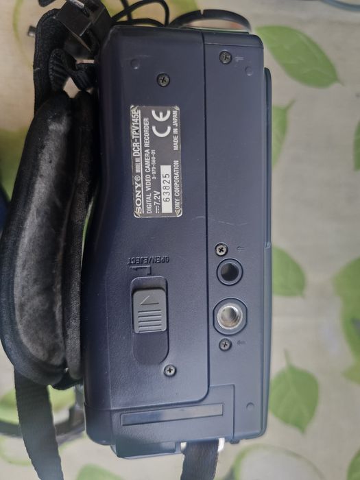 Видеокамера Sony DCR-TPV145E