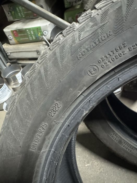 Продам зимові шини R17 комплект 4шт