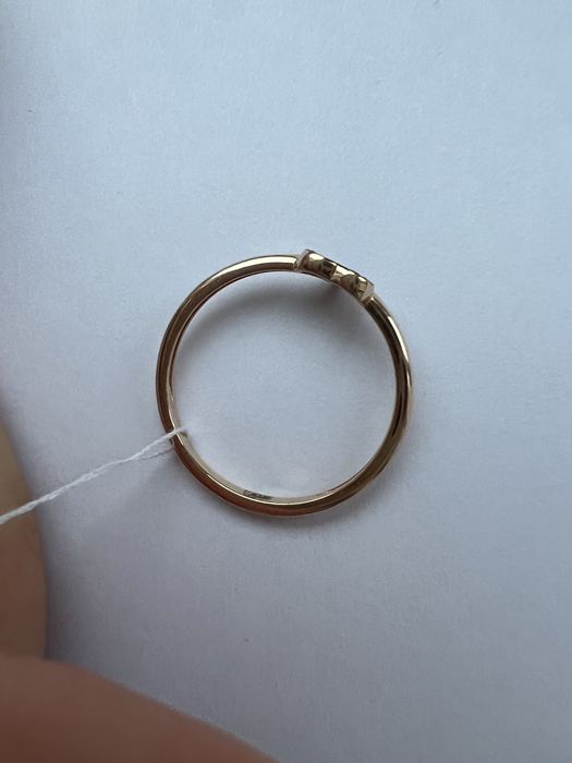 Золотое кольцо с черными бриллиантами р.16,5 красное золото 585 проба