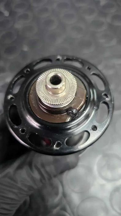 Cubo Roda Dianteira Fulcrum 24F Eixo 9mm