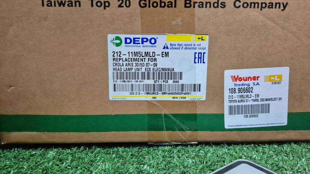 Otica Farol Esquerdo Toyota Auris E15 2007 a 2009 Ref. 212-11M5LMLD-EM NOVO