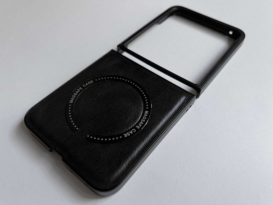 Motorola Razr 50 Ultra чохол LEATHER MAGNETIC чорний шкіряний