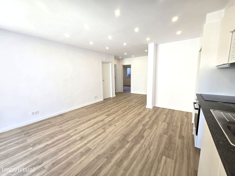 Apartamento Totalmente Remodelado T2 - Amadora